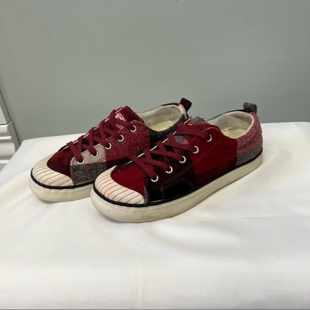 Keen 100% vulcanized footwear Elsa plaid wool tennis shoes sneakers women's 7.5